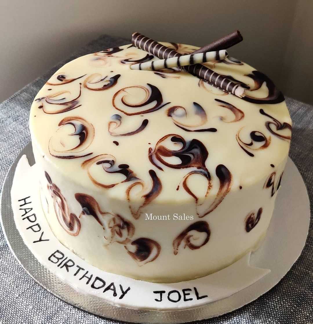 Premium RED N White Velvet Cake